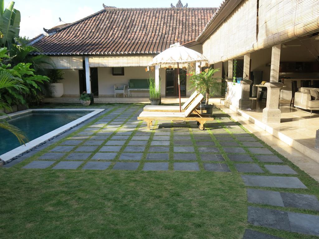 Villa Te Kawau Seminyak Quarto foto