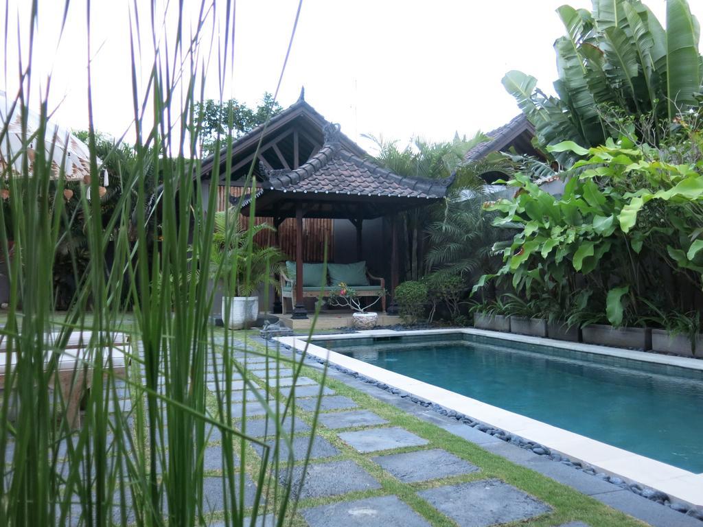 Villa Te Kawau Seminyak Quarto foto